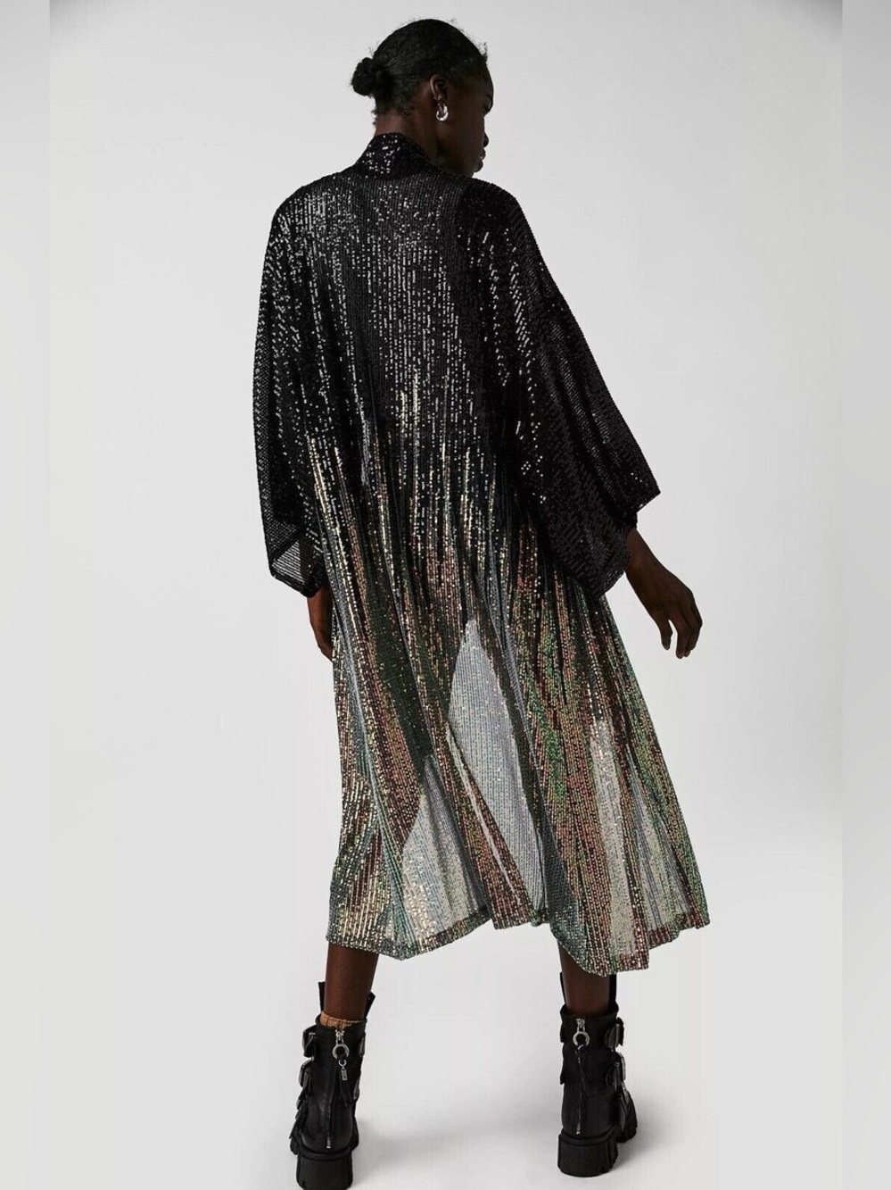 Free People Party On sequined kimono/duster
One Size fits all